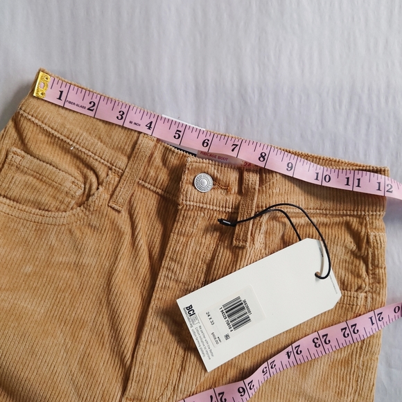 Levi's Premium Ribcage Corduroy Bootcut Jeans NWT - Picture 14 of 14